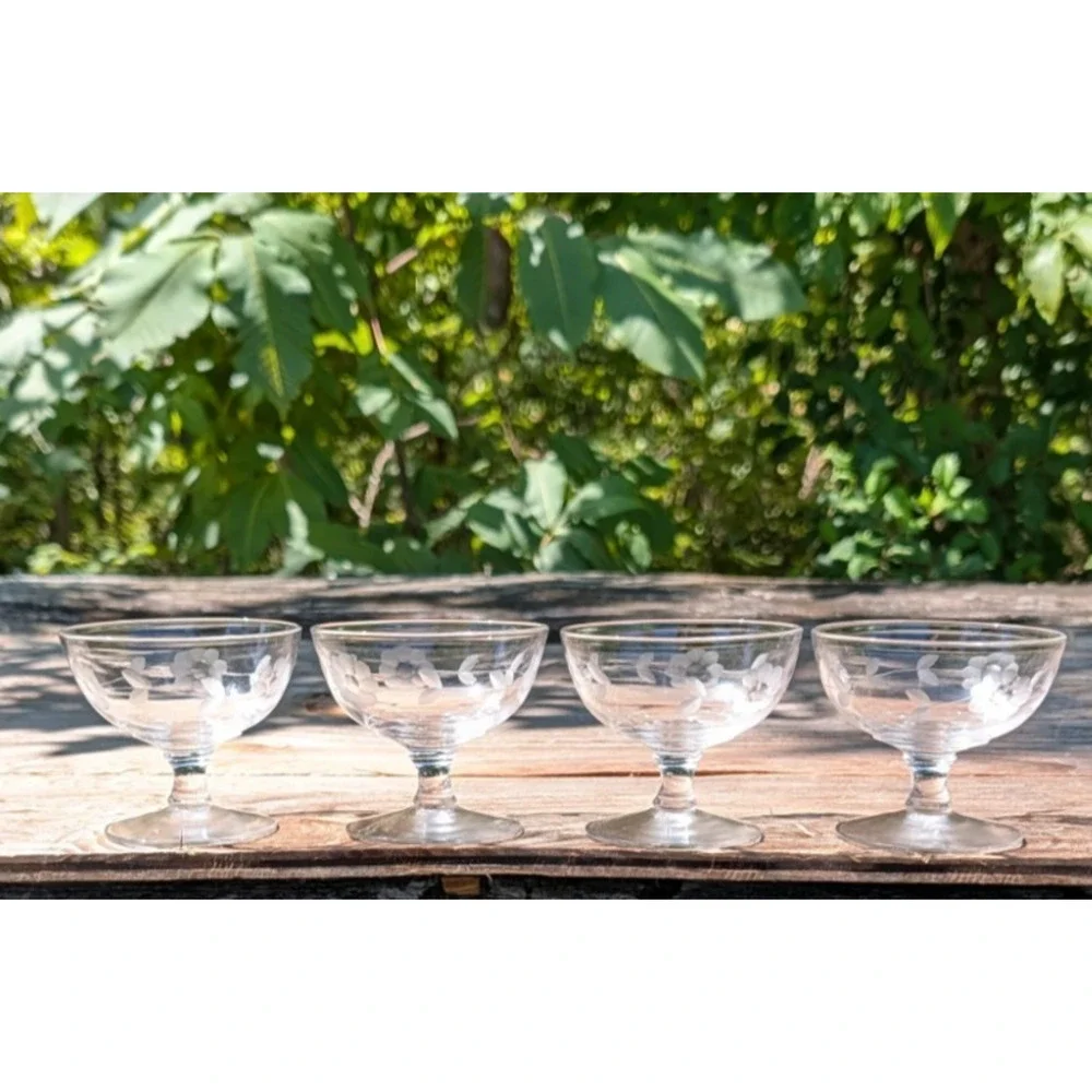 Unmarked vintage clear